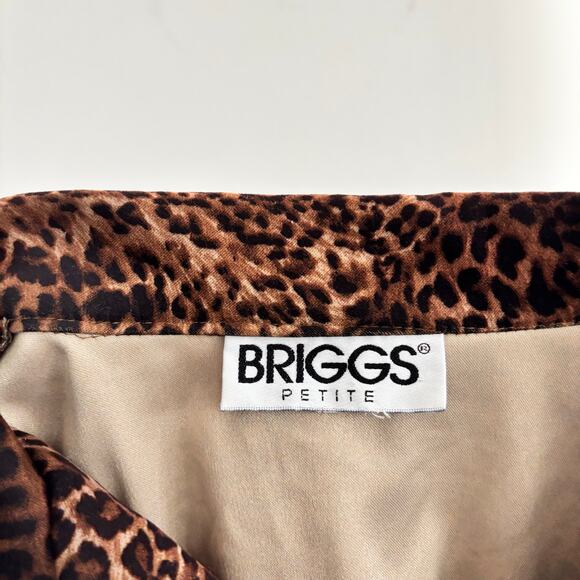 Briggs Petite Leopard Print Zip Up Jacket - Picture 3 of 5